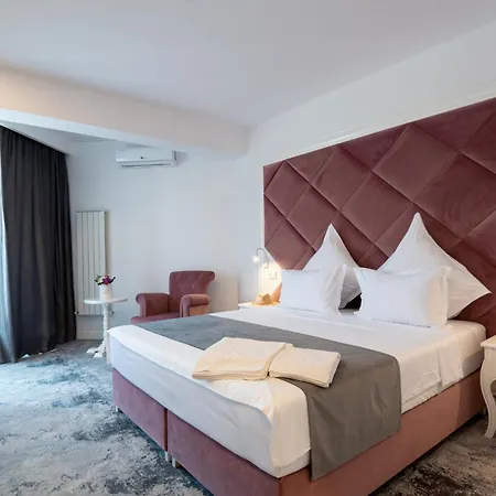 Simona Halep - Mamaia Nord Hotel